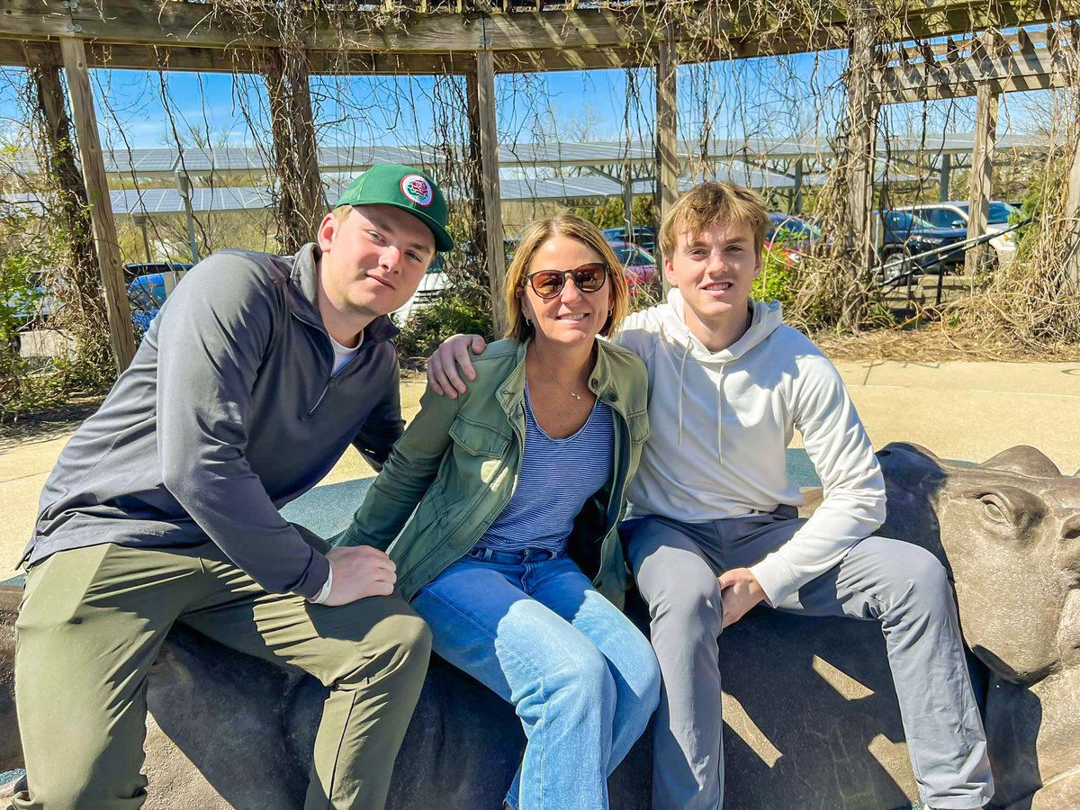 UC ΒΘΠ tweet media