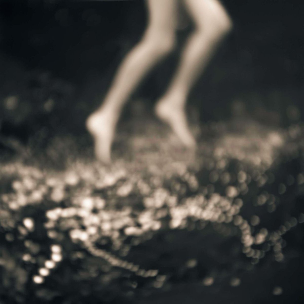 SFWorkshops's tweet image. Artistic Voice and the Handmade Photograph with Tami Bone and Cotton Miller!
This workshop will run from September 25 – 29, 2023.
To register for this workshop enter the link below in your browser:
➡️ bit.ly/sfw-popup-hand… 
#altprocess #sfw23 #tamibone #cottonmiller