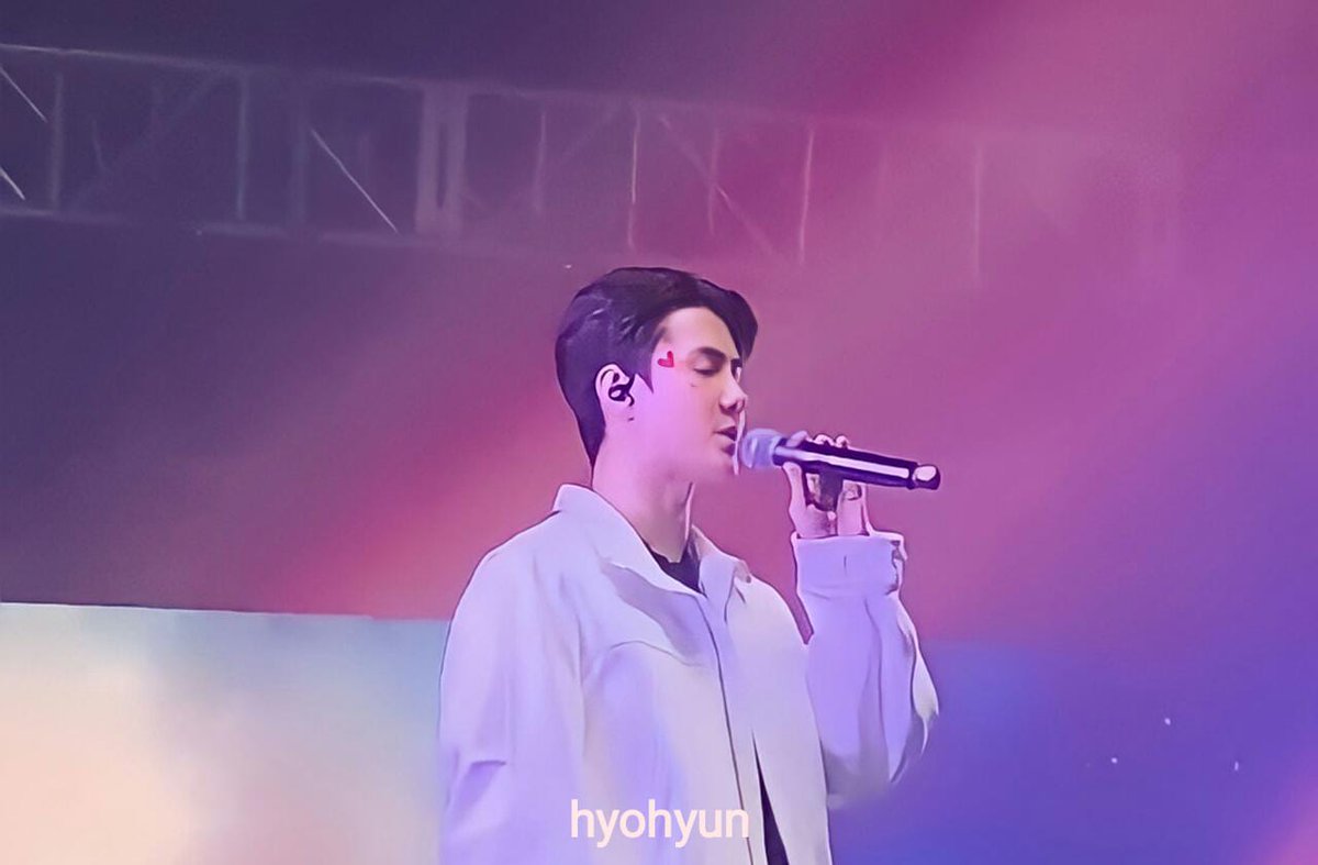 bbhlightx_'s tweet photo. This birthday sehunie...i wish you abundant happiness &amp; love.Stay healthy &amp; may lady luck visit your home today. Happy birthday to one of the sweetest people I’ve ever known💖🎂

HAPPY SEHUN DAY
#30thSpringWithSEHUN
#HappySEHUNDay
#세훈이의_30번째_봄바람
#SEHUN #EXO @weareoneEXO https://t.co/k0RQB38Uxz