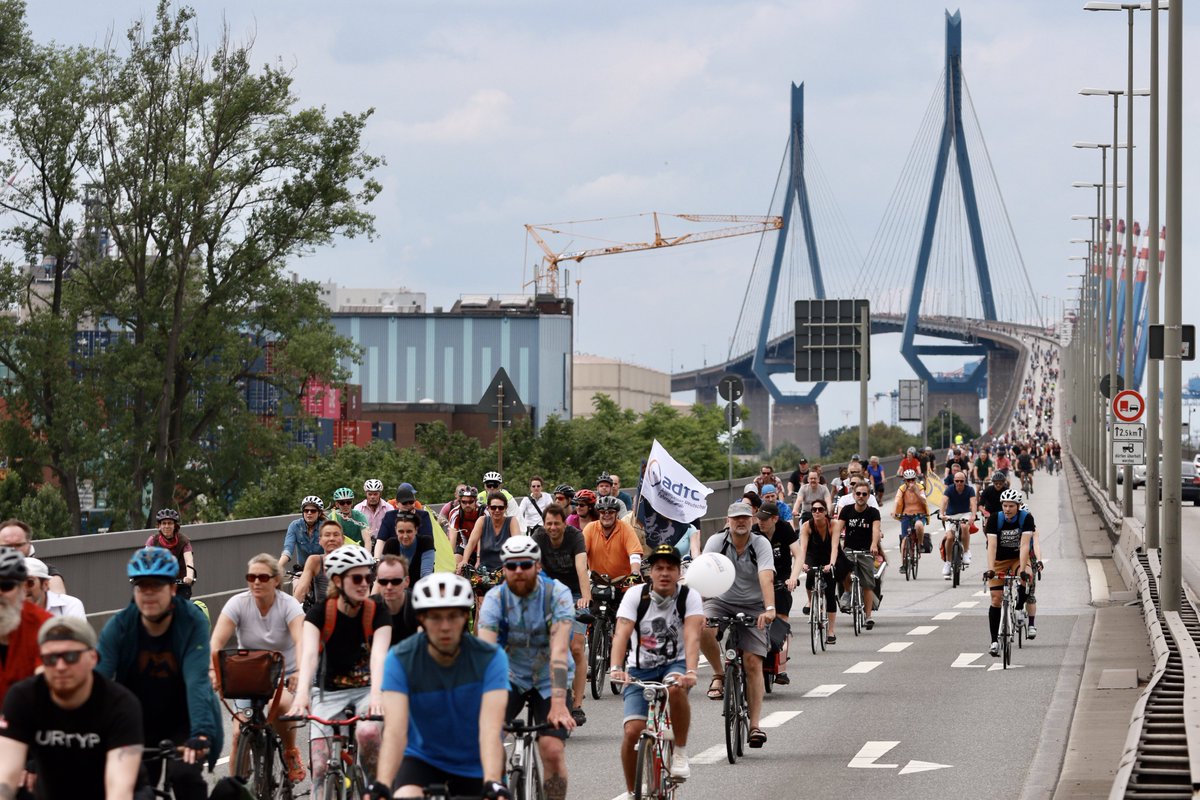 RadwegH's tweet photo. #Fahrradsternfahrt am 18. Juni 23 

Aktuelle Informationen zu den Routen und Änderungen findet ihr auf https://t.co/ull7oR4WnE. https://t.co/YmNrFvNfzk