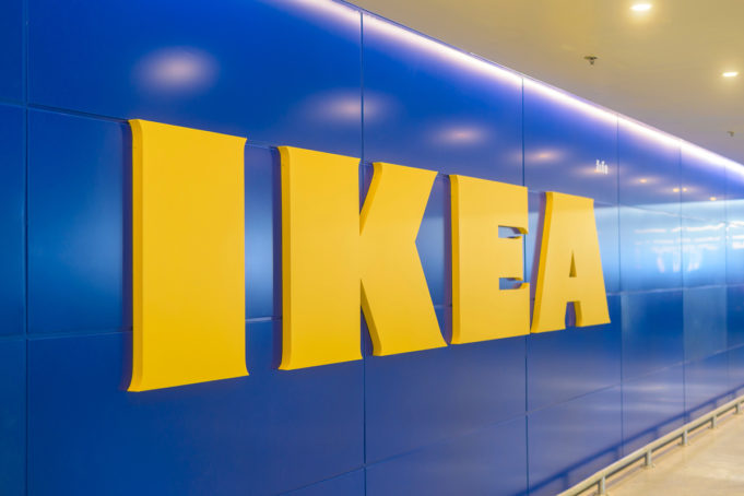 awareness_es's tweet photo. Un laboratorio de pruebas digitales: #Ikea testa en #España su tienda del futuro.
Un espacio desde el que co-crear nuevas soluciones ‘phygital’ (digitales y físicas) de manera conjunta con clientes y trabajadores
#Digitalizacion #ComercioSostenible #Retail
https://t.co/8pveAYCwR3 https://t.co/fuFvspQVQE
