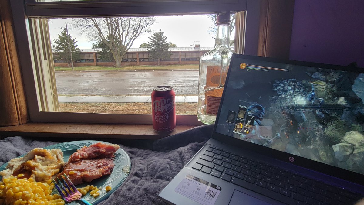 Pinkleader7's tweet photo. Even at moments like this.  The Rain comes back.. https://t.co/AJzbDyGUlt
