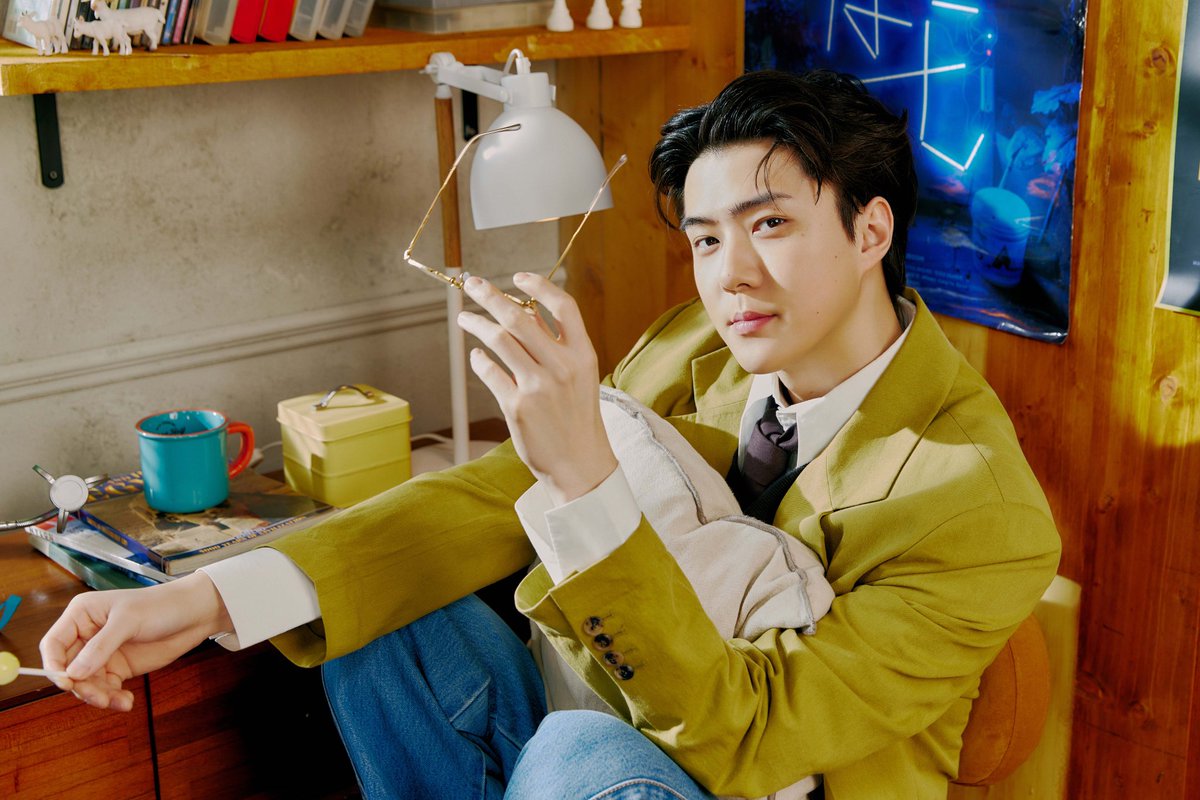 bangKJI's tweet photo. ₊˚.༄ 🐥 HAPPY SEHUN DAY ༉♡`

happy birthday to our cutest maknae in the world! may happiness always be with you in this year sehunie! love u always 🧡

#30thSpringWithSEHUN
#세훈이의_30번째_봄바람 https://t.co/V92QSaggsA