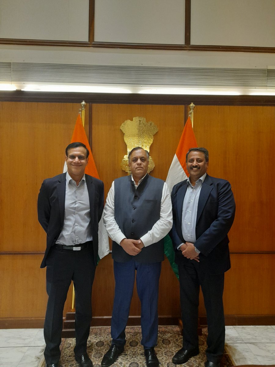 IndianEmbRiyadh's tweet photo. Ambassador Dr Suhel Khan received today, Mr. Padmanabh Sinha, Executive Director &amp; CIO, National Investment &amp; Infrastructure Fund (NIIF). The discussions focused on investment opportunities offered by NIIF and other areas of mutual interests. https://t.co/bnyu2wsA76
