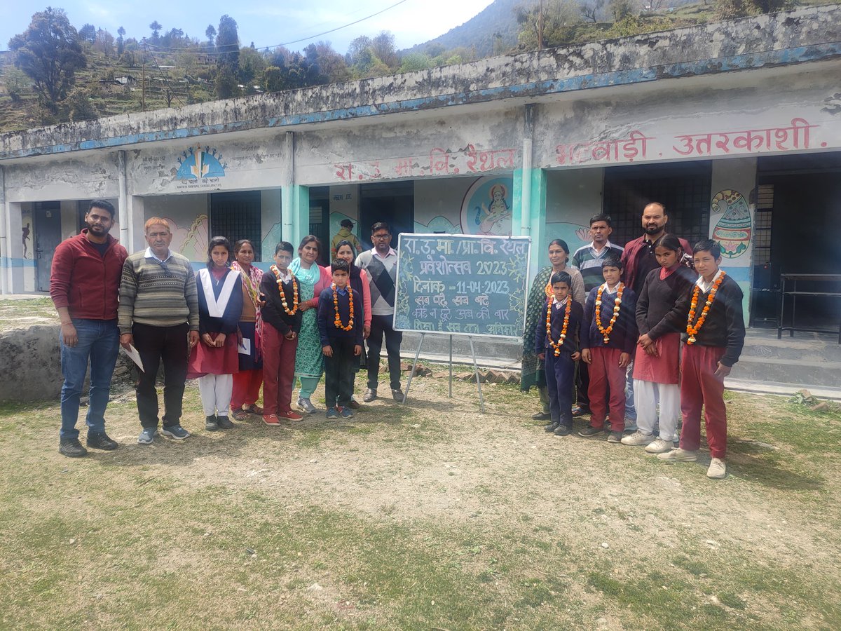 REAPUttarkashi's tweet photo. Today participated in "sab padhe sab badhe abhiyan"to motivate children to take admission in govt schools #EducationForAll 
@basava_ias @ganeshjoshibjp @nitikakh22 @IFADSouthAsia @REAPUttarakhand @CdoUttarkashi @ukcmo https://t.co/6qMJ7bAIZV