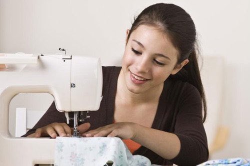 We are looking to hire sewing machine operators. 
Job description
- Five Thread
- Single needle
- Flat Lock
- Serger
- Industrial sewing machine
Shift: Flexible Shifts
Location: Etobicoke (Martingrove & Dixon)
For More Information: Call 647-629-2343
Salary: $15.50 per hour