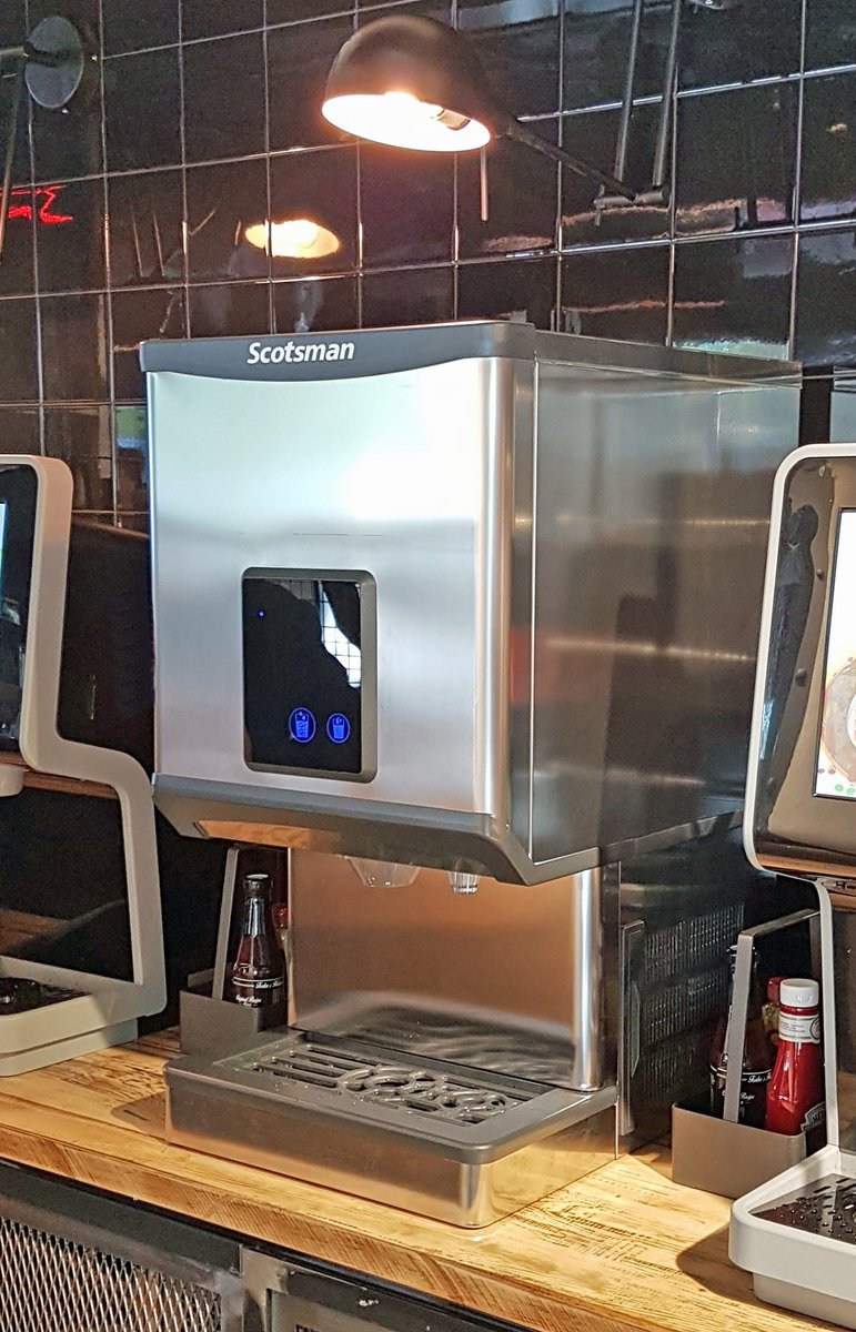 ScotsmaniceUK's tweet image. Self-serve-ice: latest Scotsman dispenser offers ice on (hands-free) tap.
DXN 107 sets hygiene standard for self-service ice – without the touch of a button!

publicityworks.biz/2023/04/self-s…

#iceexperts #icemachine #handsfree