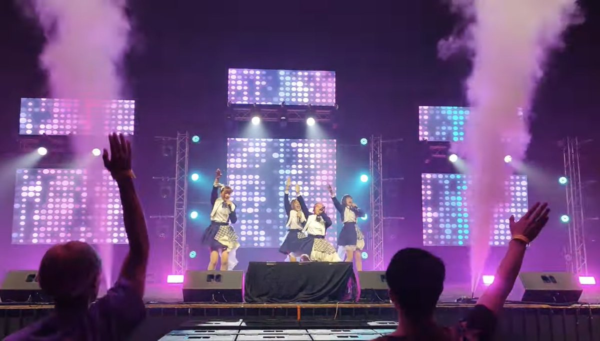 YumeBizcuit's tweet photo. สิ่งดีๆที่เกิดขึ้นในงานครั้งนี้คือการได้มาในฐานะ ‘ศิลปิน’ ขอบคุณงาน ‘Warudo summerbreak’ ที่มอบโอกาสดีๆให้พวกเรา Bizcuit ได้โชว์พลังบนเวทีใหญ่ๆแบบนี้ด้วยนะคะ
แล้วมาเจอยูจังและน้องม่วงในงานหน้านะ 💜🧸
#bizcuit #warudoshow #warudosummerbreak https://t.co/T4LI8fE8Jg