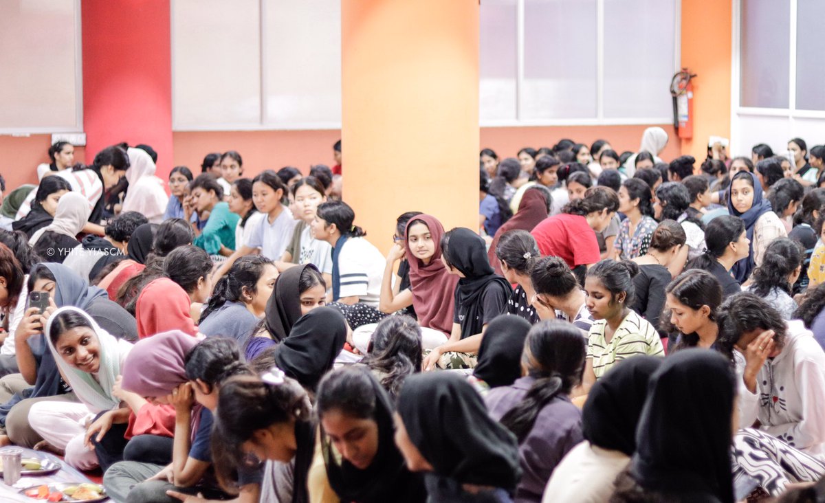 YhiteOfficial's tweet photo. Ifthar Meet at Jeppu Hostel β¨
#yiascm #yenepoyauniversity https://t.co/7b1c5nMrAK