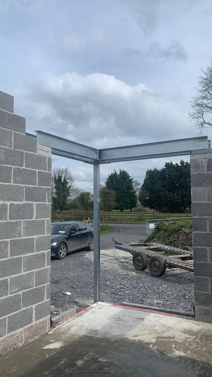 The final part of steelwork for this particular house. Contact me with any enquiries in relation to steelwork requirements for house construction. #rossdrumengineering #cecertified #steelfabrication #housesteel #steelstructures #steelconstruction