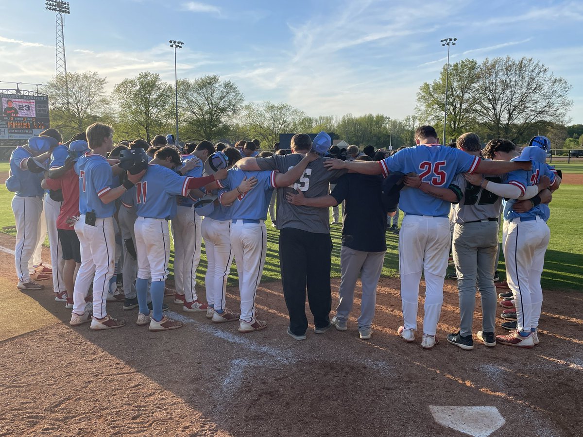 NWCC_Rangers's tweet image. A special shoutout to our friends at @JSCCBaseball for helping raise proceeds for the Leatherwood family, who lost their home in a devastating fire on April 2.

Find out how you can help the Leatherwood family by visiting the GoFundMe link below 👇 
gofund.me/ce87dad6