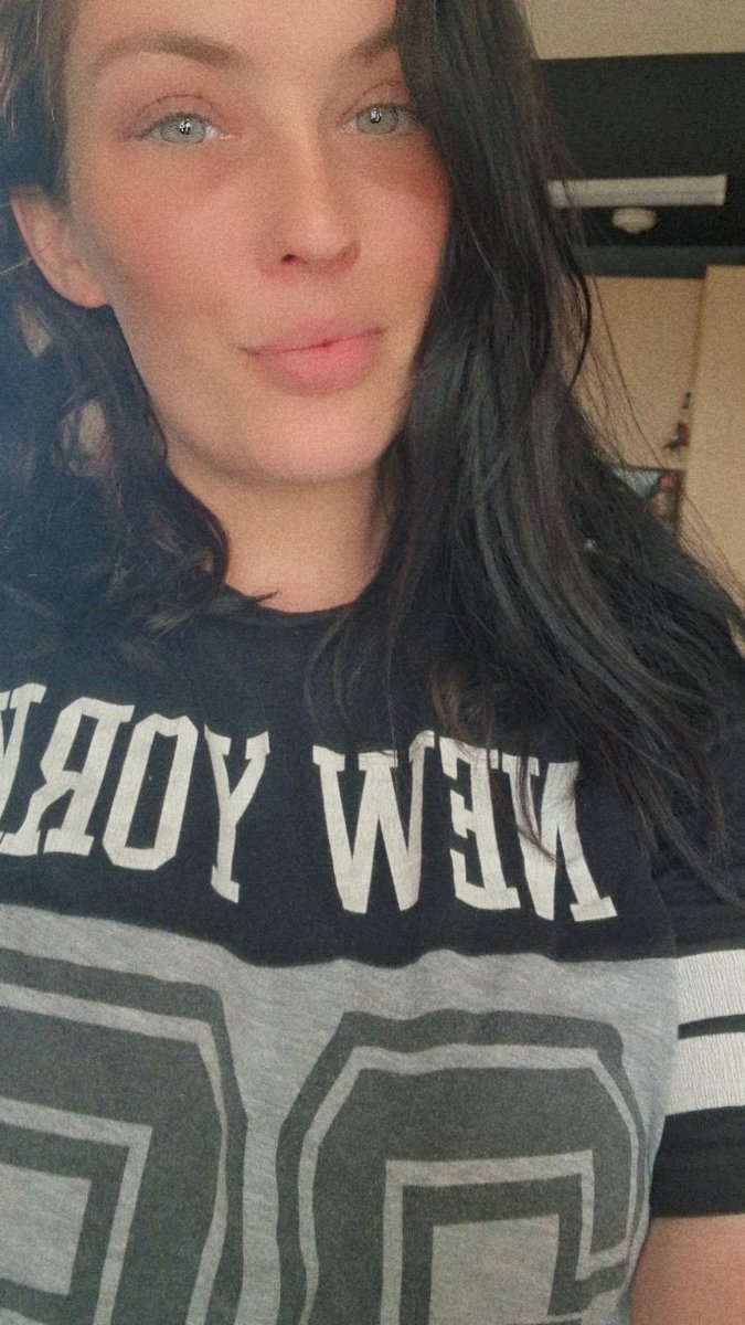 Live making more progression on resi, 
Goal to take Rhivér to Mario 😄 
61/69 subs 💜
Twitch.tv/missbabydoll89