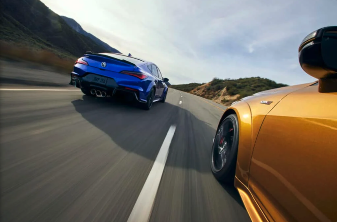 HeadlightNews_'s tweet image. The Acura Integra Type S is finally hitting the streets today. Check out the newest version at TheDetroitBureau. bit.ly/40X0udn #Acura #IntegraTypeS