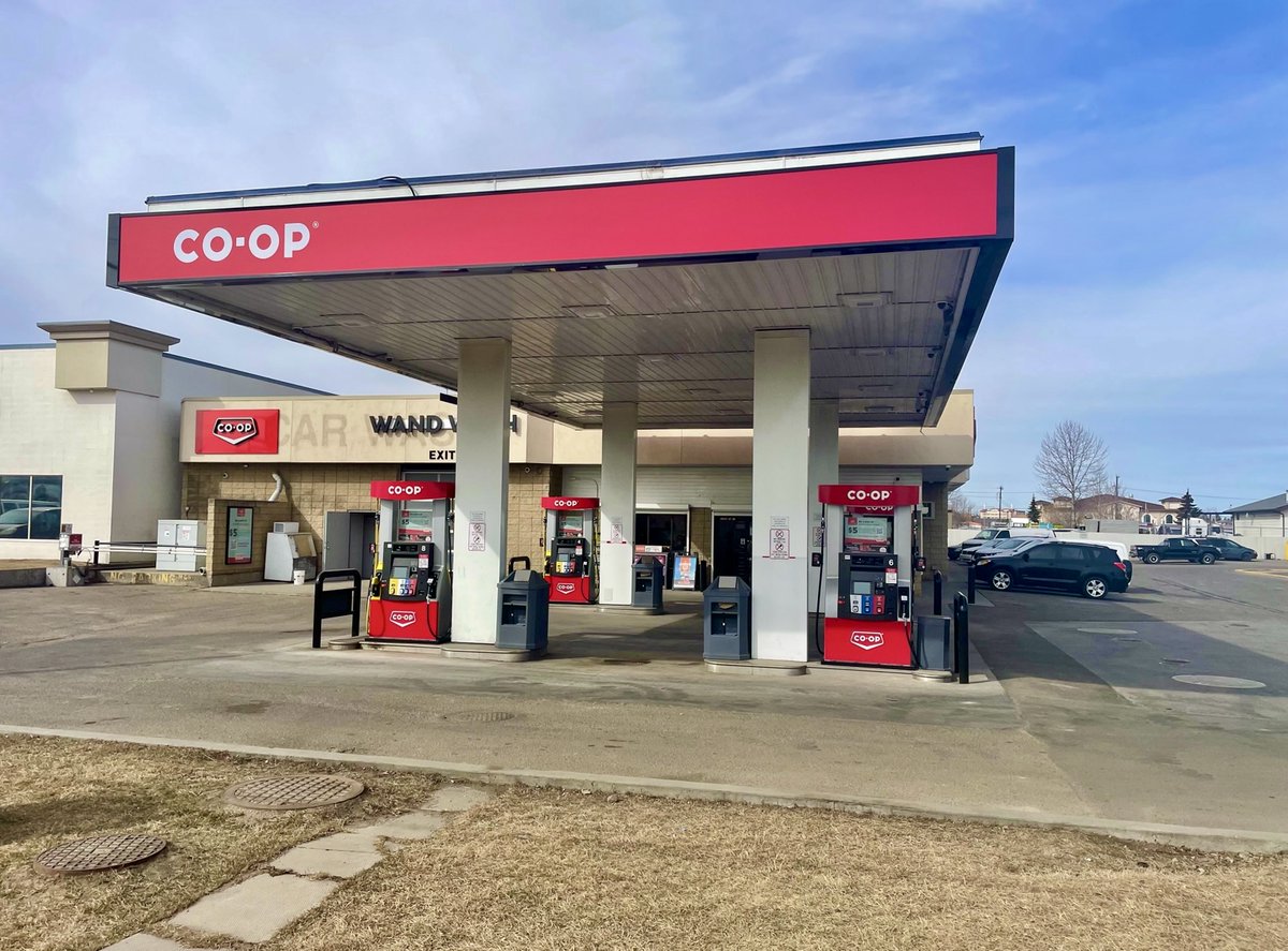 NCCoop_AB's tweet photo. Hello, Clareview! We’ve officially moved into your neighbourhood! Come visit us at 12986 50 St NW in Edmonton. You can now fill up and use your North Central Co-op member number at this location!
#HelloClareview #CoopProud #MoreLocations #YEG https://t.co/frRFXANDbQ