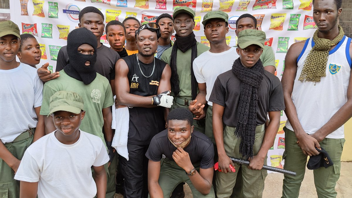 High School TV SHS Artistes tour to support a project was all fun and educative with Kofi Jamar @kofijamar inside Konongo SHS in the Ashanti region

Thank you to @LtdFoodtech . @florabydelta  and @topchocogh  for making this happen

#shsartistetour2023 #highschooltv