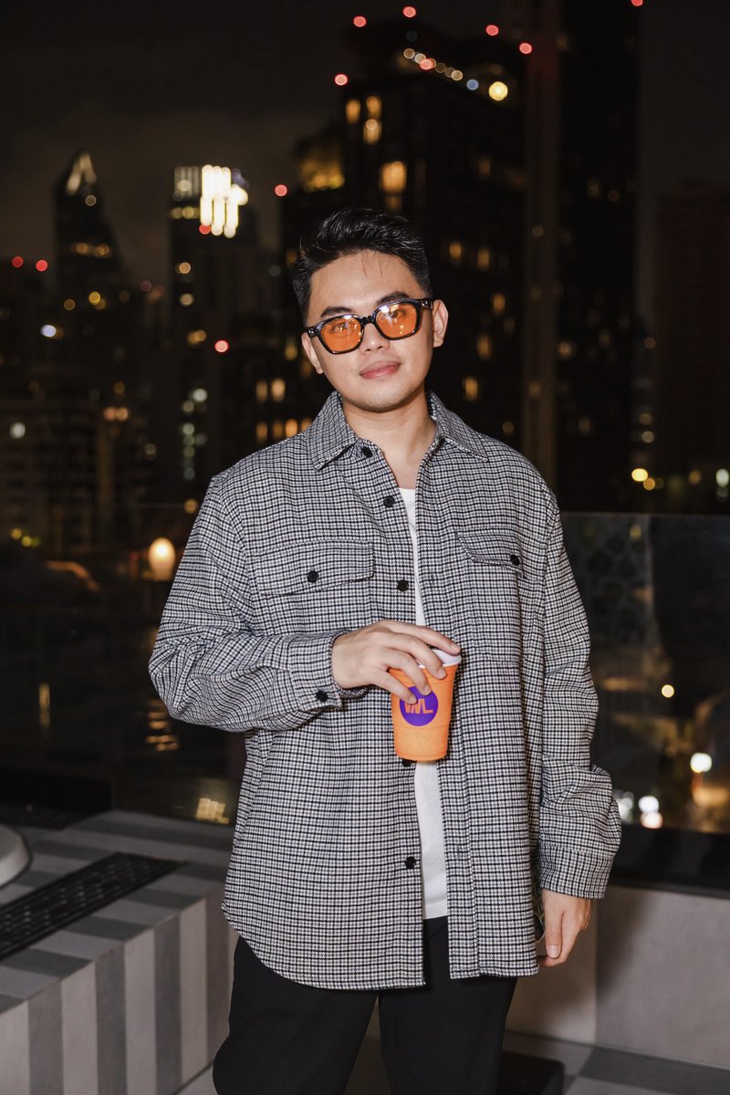 andycanonoy's tweet photo. 🧡🦊☄️ https://t.co/1hYxbpGG0r
