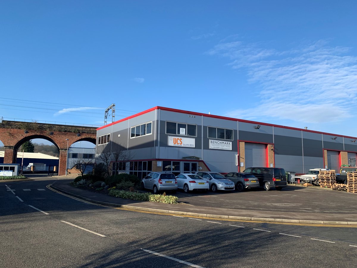 SUPERB WAREHOUSE/OFFICE FACILITY 🛠 TO LET WAKEFIELD 🏡

6,746 sq ft
14ft roller shutter door
Excellent offices
Security system
Kitchen and Wc facilities
Convenient of the J39 of the M1

01924291500
wakefield@vickerscarnley.co.uk
#warehouse #commercialproperty #storage #business
