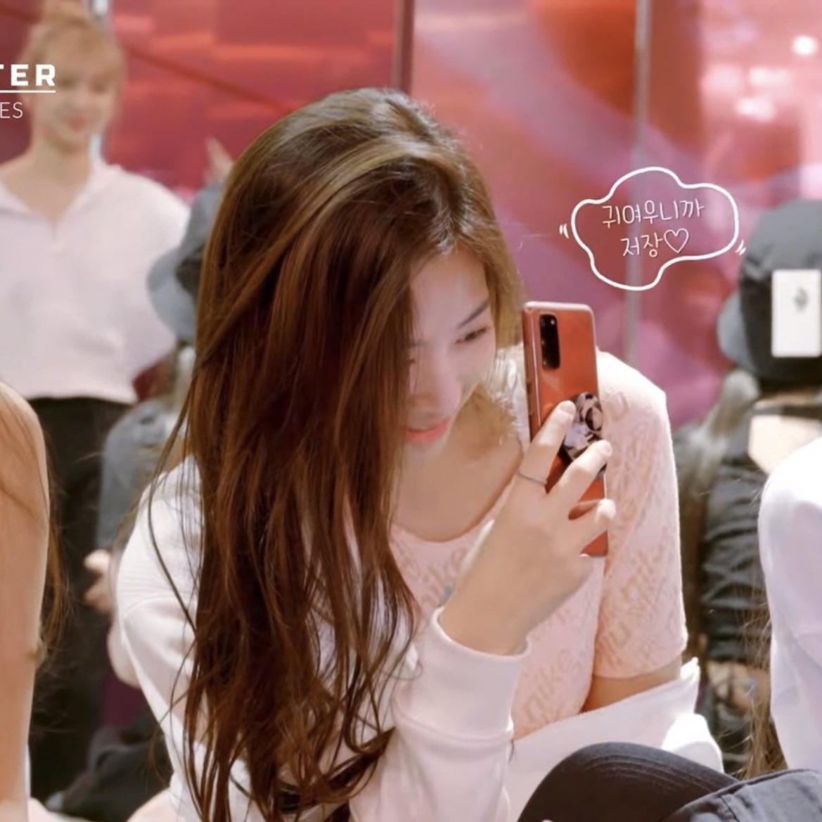 ahyeonpics's tweet image. ahyeon begin a supportive friend🥺🫶🏼

#BABYMONSTER #AHYEON #아현