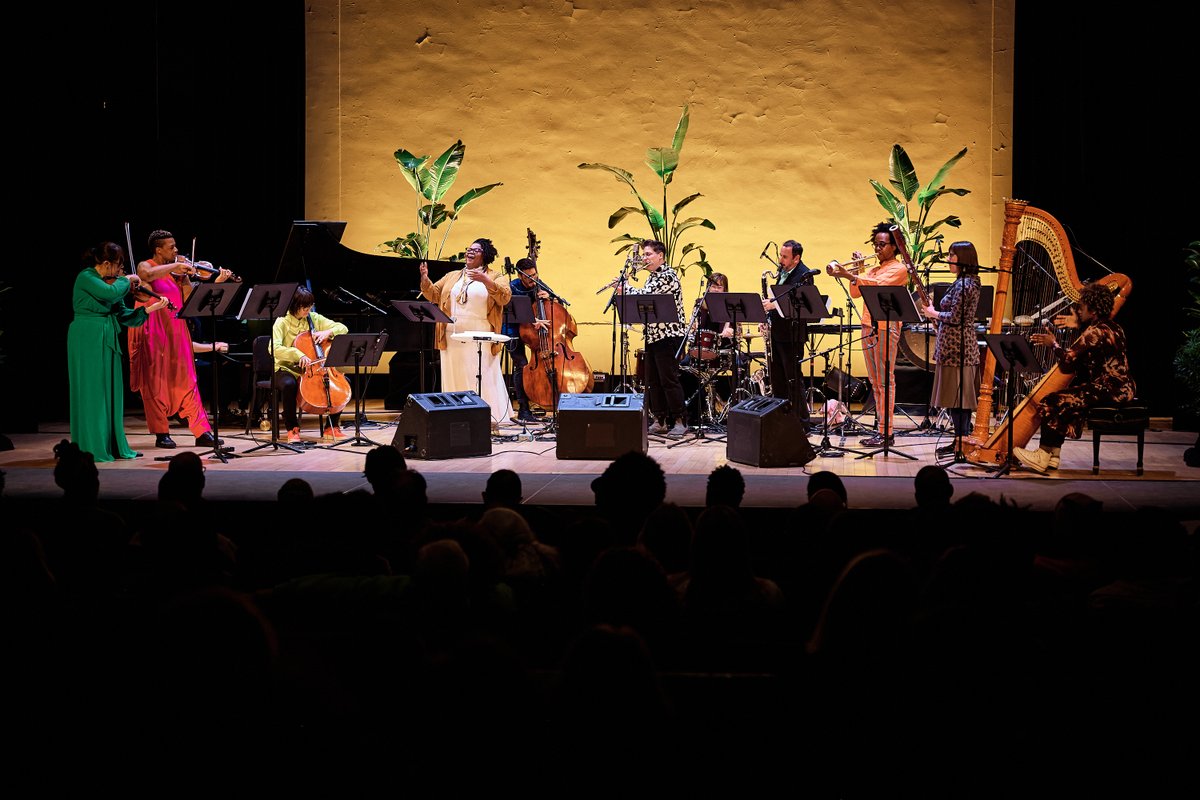 MillerTheatre's tweet photo. Looking back at last month's exquisite performance of works by Nicole Mitchell at her Composer Portrait that featured @IntContemporary, vocalist Lisa E. Harris (@Lisaeverything), and the composer on flute -- beautifully captured by Rob Davidson Photography. https://t.co/UcprIRxemQ