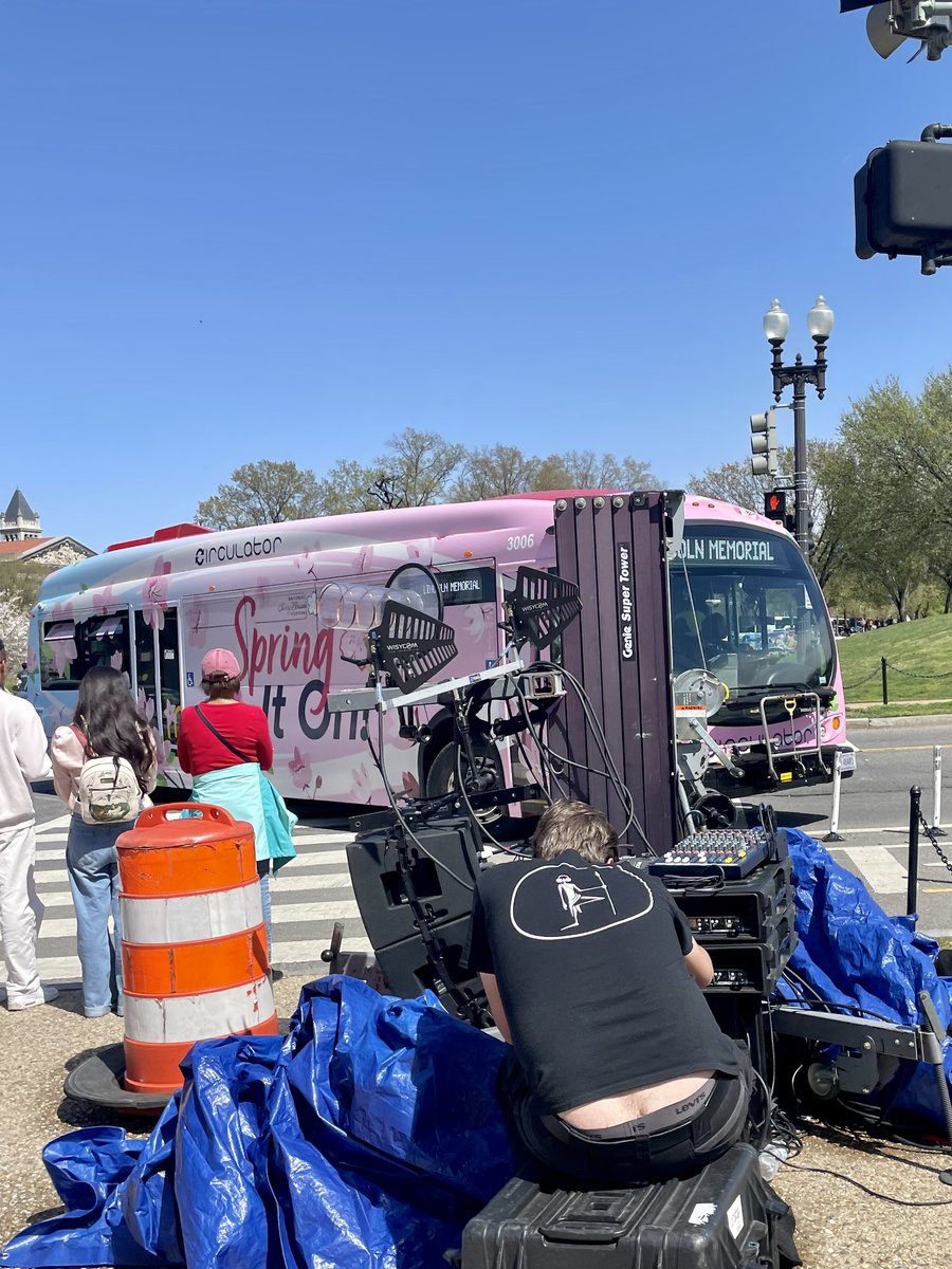 @DCStreetcar #BlossomRideDC #SpringItOn🌸 ☺️