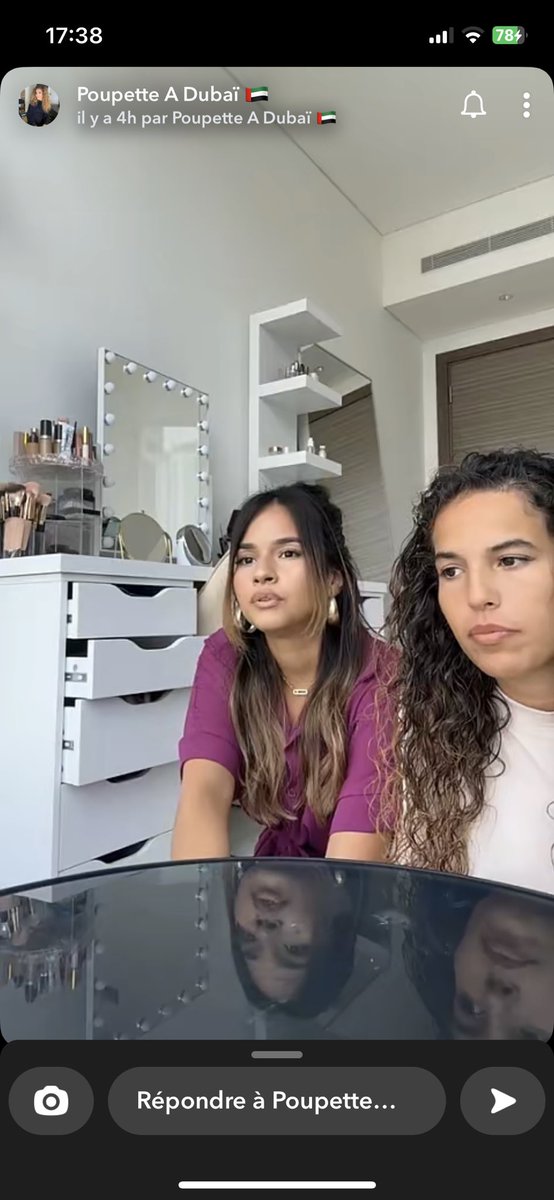 sofiiaaa213's tweet photo. hier elle nous faisait la folle et auj elle nous sort sa tête de mskna cmt tu peux être aussi culottée jamais contente jms reconnaissante💩 Ça lui offre des cdo de luxe et elle vie des réseaux et madame Chouine pour 2-3 message véridique y’a pas de fumer sans feu #poupettekenza https://t.co/kldVHLL75d