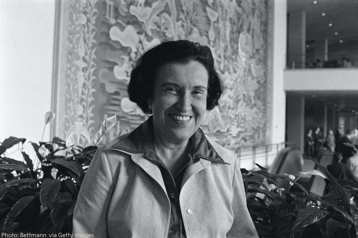 NobelPrize's tweet photo. “Perhaps the earliest memories I have are of being a stubborn, determined child.” 

In her Nobel Prize biography, nuclear physicist Rosalyn Yalow tells us about her journey from childhood to a Nobel Prize. 

Read more about this remarkable laureate: https://t.co/1n6EBGoSZ9 https://t.co/jdenrGuwGl