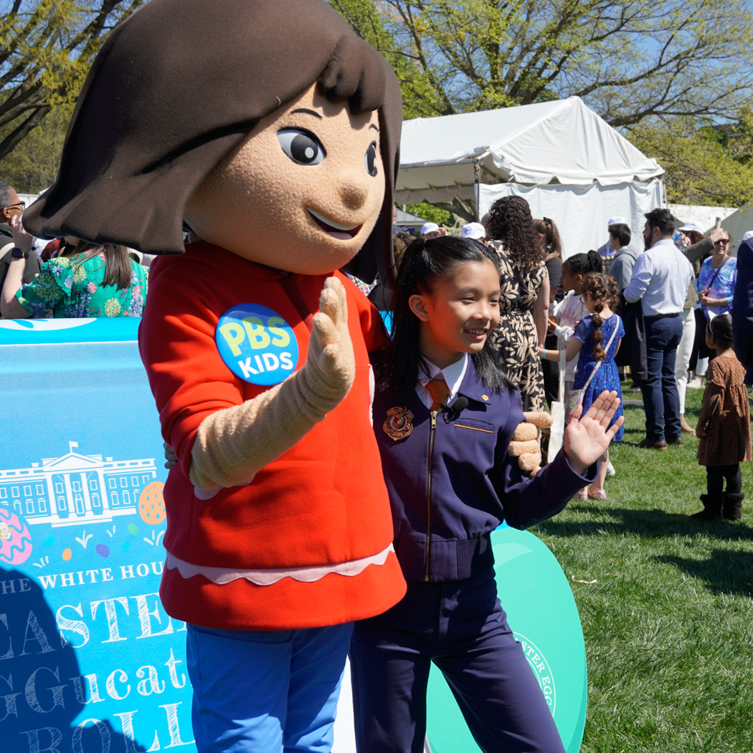 Can you tell we had a blast at the @WhiteHouse for the #EasterEggRoll? Who do you recognize?