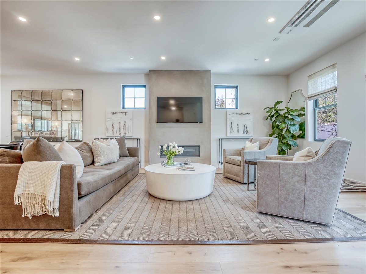 teamlandk's tweet photo. Chic and stylish, this newly-constructed 3 bedroom, 2.5 bath residence sits in a prime location in the heart of the West End of San Rafael.  23 G Street, San Rafael CA

Laura &amp; Kristin Team
Laura Reinertsen, Kristin Sennett &amp; Suzanne Hughes
DRE 01226087 |  01348547 |  02157456 https://t.co/N9t4ClayPS