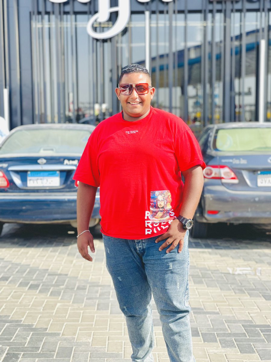 shbroo74's tweet photo. مش كل اللي جنبك بيعزك ،، مـا ممكن يكون عاوز عزك 🖤🔥 https://t.co/1yavxxkBBK