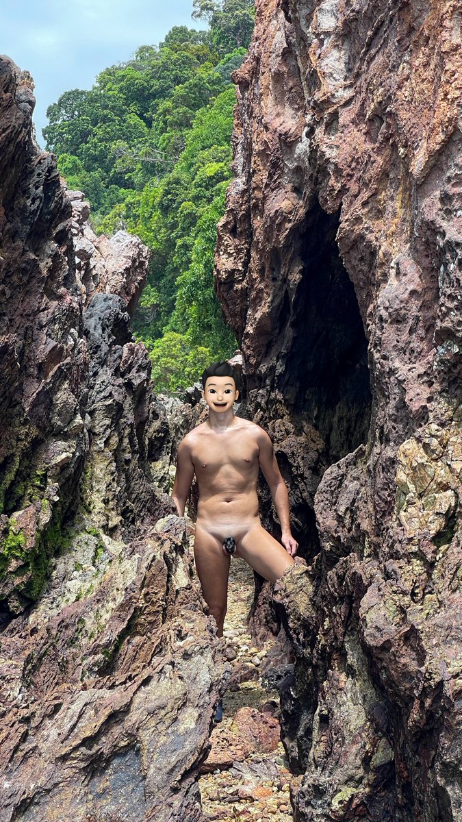LucasOutdoor's tweet photo. Let's explore the cave😚
#outdoor #exhibitionist #nakedexhibitionist #nudist #exhibitionism #naked #suntanning #tanned #tannedline #nakedbody #beach #sandy #chillywater #rock #cage #chastity #裸露 #裸体 #户外裸露 #裸晒 #晒痕 #泳裤痕 #户外 #海边 #沙滩 #岩石 #贞操锁 https://t.co/yP7aTZv2te