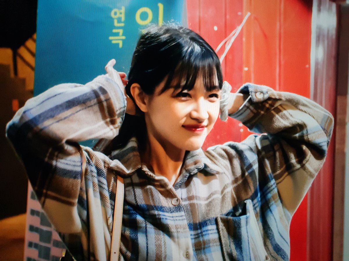 CLCheart_'s tweet photo. 230411 #오승희 연극 임대아파트 preview
#씨엘씨 #CLC #Seunghee @offseunghee https://t.co/gHuKc8Iujf