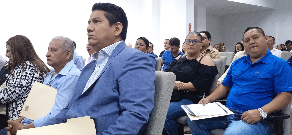 CNEGuayas's tweet photo. En el Taller #GobernanzaDemocraciayDescentralización, organizado por el @IDDemocracia y en coordinación con 20 instituciones del Estado 🇪🇨, participan autoridades locales electas en #Guayas y #SantaElena. https://t.co/VzNrpEKoHw