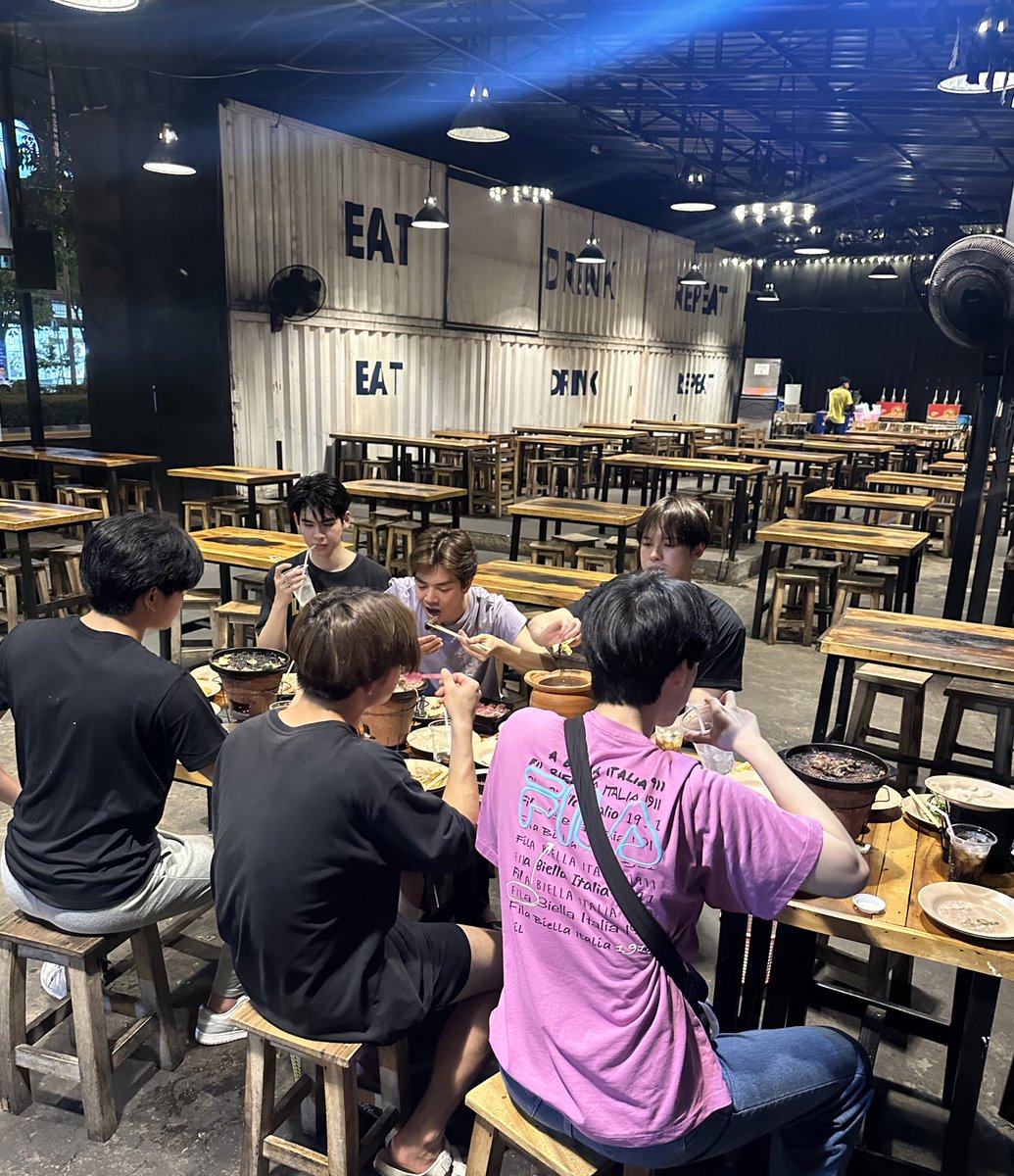 Psk_tack's tweet photo. ร้านปิดละนะจะกลับได้ยัง……
#ttack #ppriseee #ppoomntp_ #ภูมที่ไม่มีสระอิ #bbil1ypn #hengpnp #babiibabe #ลางสังหรณ์ #idolfactoryTH https://t.co/MFjkj2paDr