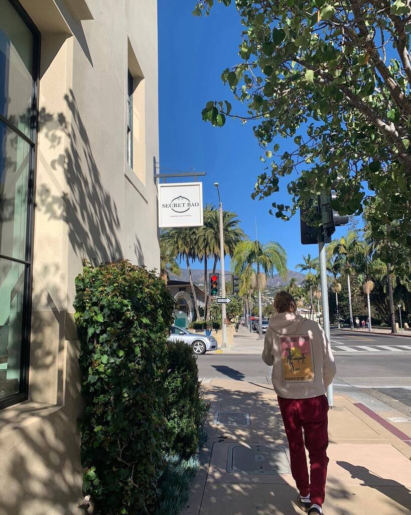 MalibuShirts's tweet photo. 🚶 https://t.co/dIHpMDTWmM https://t.co/uHXPoyIdeJ