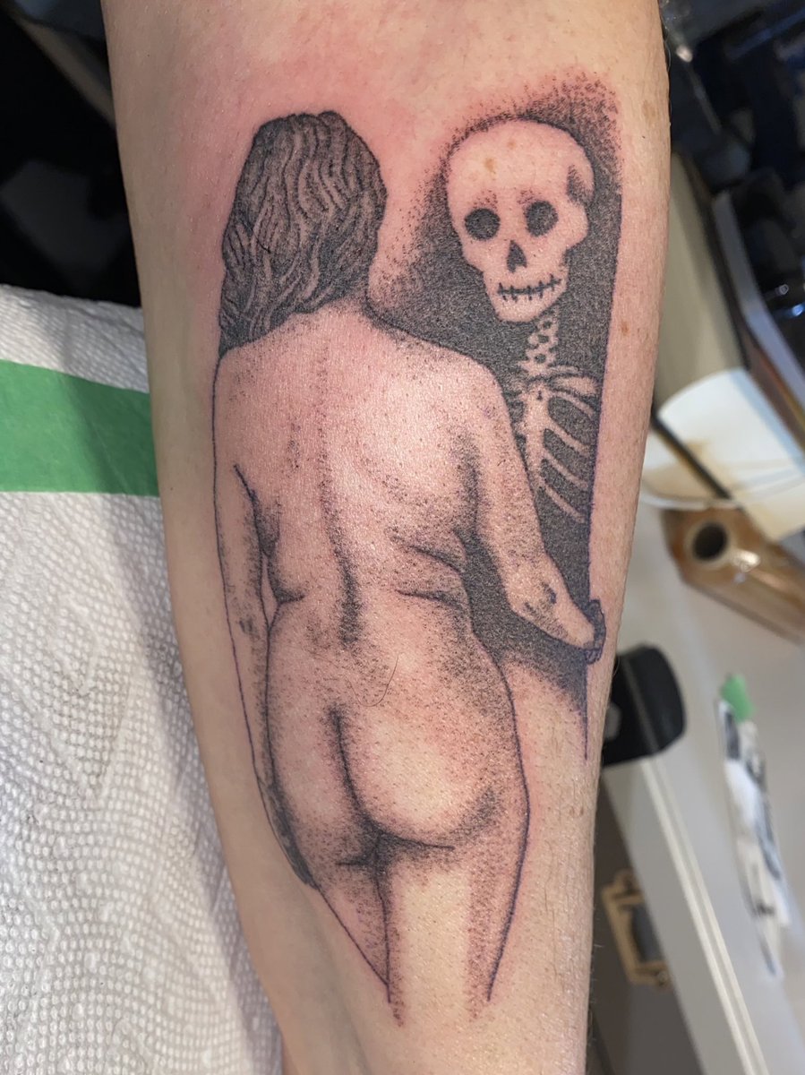 heyitsmothra's tweet photo. It’s apparently #PortfolioDay 😛

Queer tattoo and digital artist in Ottawa ! https://t.co/MrSg6Dttoa