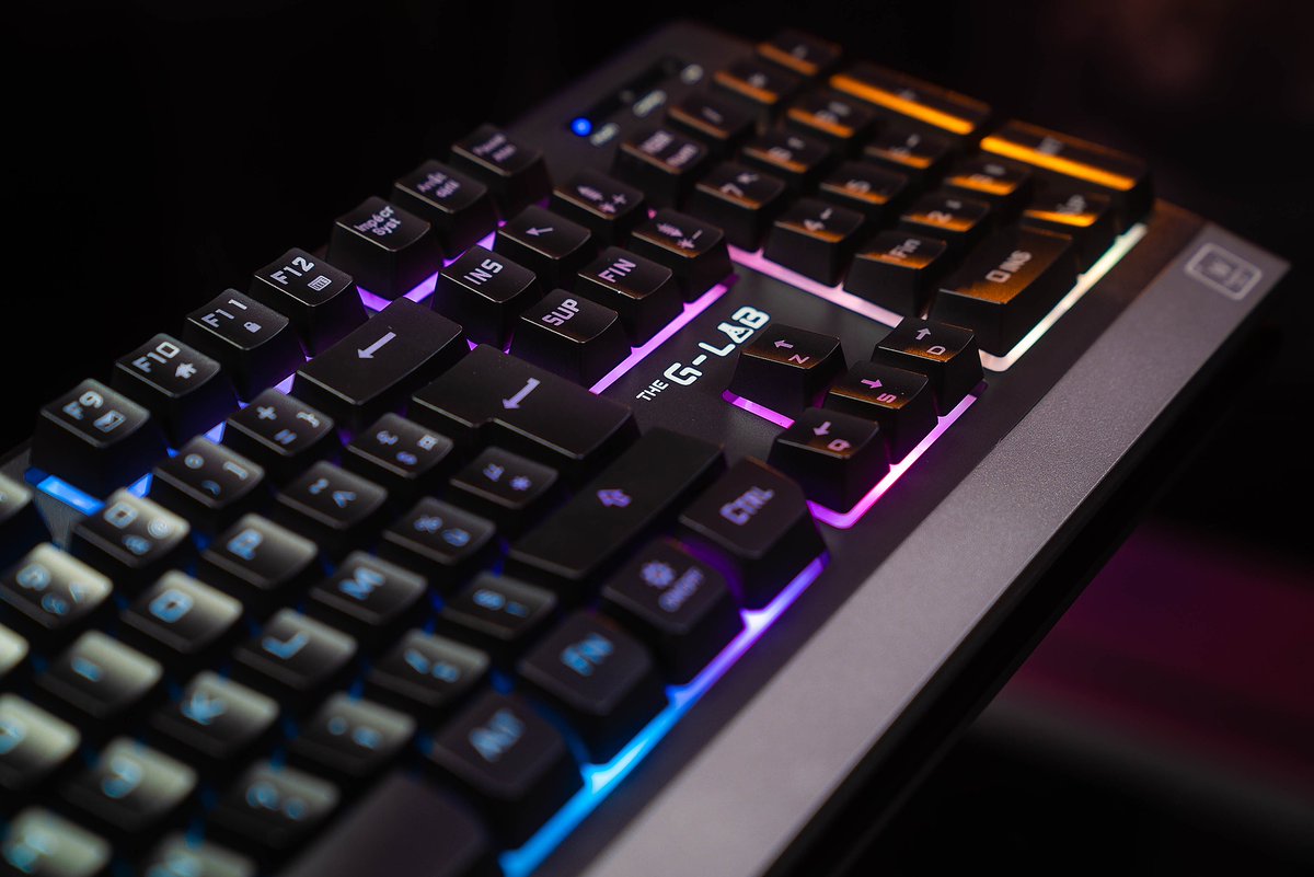 TheGLab_Gaming's tweet photo. Profitez de la liberté du sans-fil grâce au Combo Tungsten 📶
🖱️ Souris Légère et Ergonomique
🔋 Autonomie longue durée
🕹️ Compatible sur PC, Playstation & Xbox
➡️ https://t.co/Xif1476yx3
#gaming #keyboard #claviergaming #claviergamer #combogaming https://t.co/tj8tjYjwFE