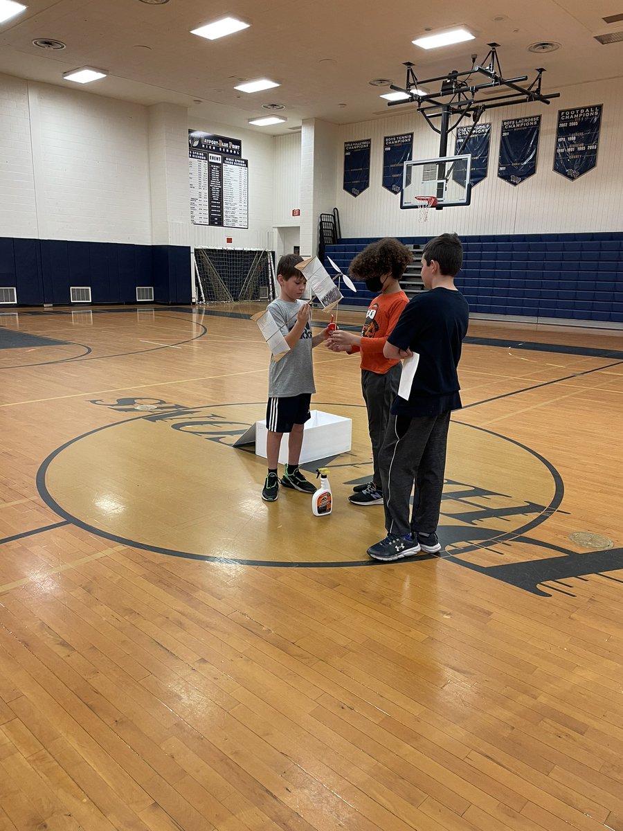 klic_chem's tweet photo. The science Olympiad Team is back at it today prepping for States! 3 days to go! #bbpschools #ScienceSpringBreak #SyracuseHereWeCome @BBPSchools @JWYMiddle https://t.co/aAHzaVWgjt