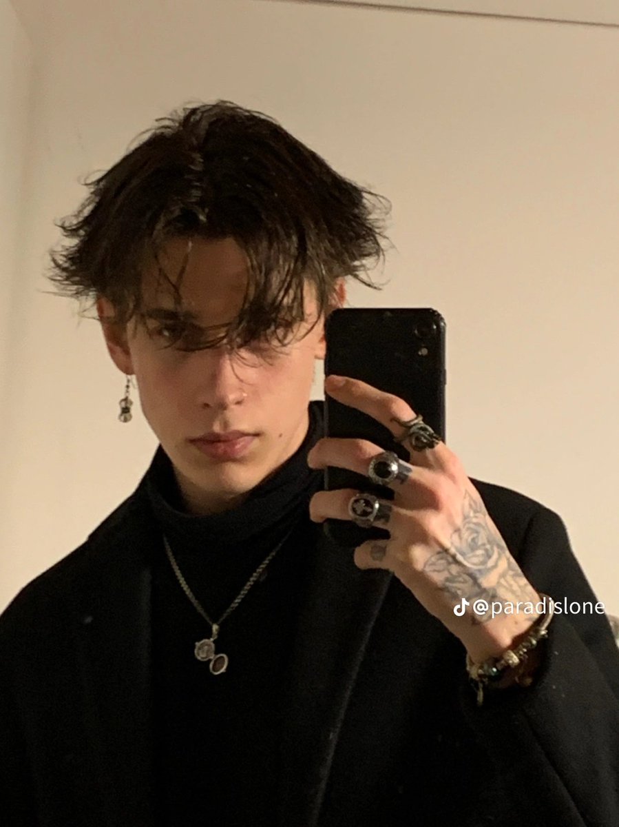 bbycmcdn's tweet photo. ㅤㅤ ㅤ        dσ I wαииα kиσw? https://t.co/rB48dKbfv8