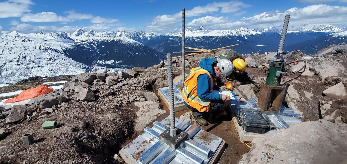 ttrockeng's tweet image. A #viewfromthefield of pullout testing of rock anchors for a mountaintop communications tower in #NorthernBC

#TetraTechRockEngineering #TetraTech #LeadingwithScience #rockengineering #rockmechanics