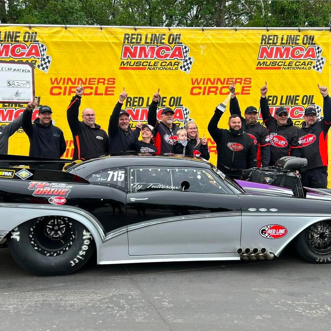 motorstate's tweet image. Winners choose Red Line Oil! 
#tytutterow #dragracing #promod #teamredlineoil #motorstatedist