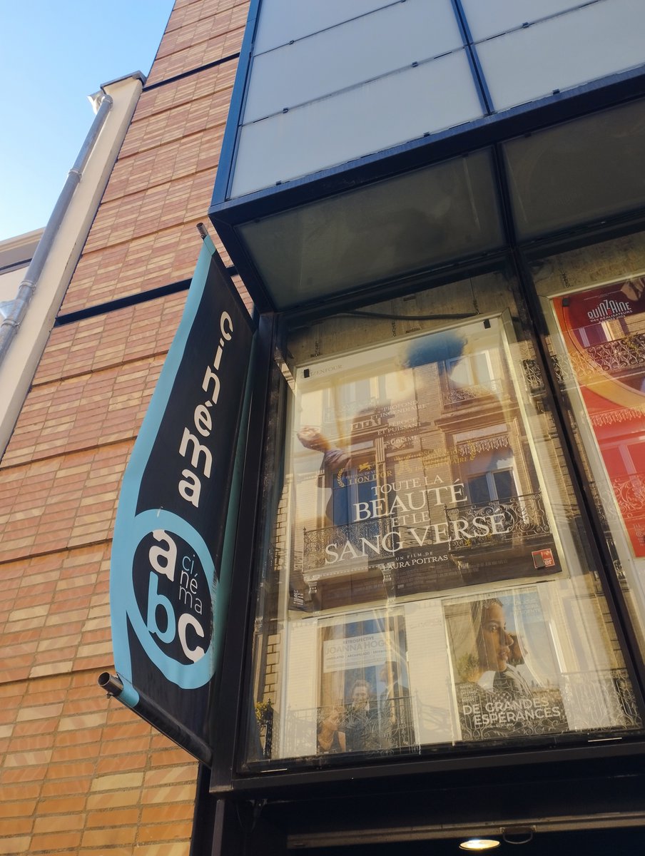 I share with you these photos of the #photo collage project 'Eyes' #exhibit at the Cinexperience #Festival.

I am also delighted to see you at the exhibition that continues at the ABC cinema in #Toulouse, open to the public until April 14.