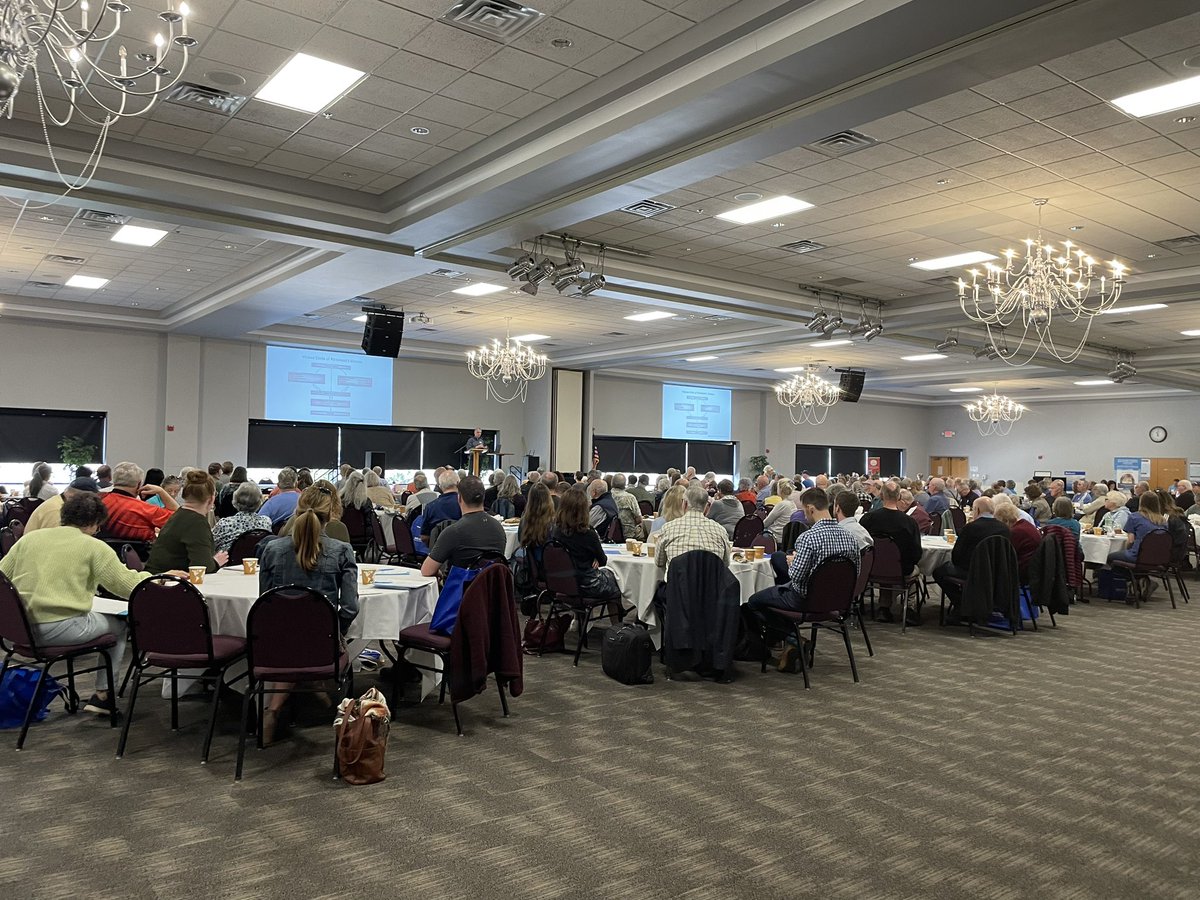 SLAHuffmaster's tweet photo. @UMNUdall Great talks happening now at the #Parkinsonsdisease symposium today! #ParkinsonsAwarenessMonth @Colum_Mac @slalberico https://t.co/8ocMMepXlc