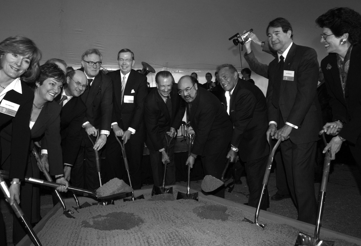 CanadianOpera's tweet photo. 20 years ago today, we broke ground on the Four Seasons Centre for the Performing Arts!
Canada's first and only purpose-built opera house has since welcomed more than 2.6 million audience members, 51 world premieres and commissioned works, and nearly 1,100 free performances. https://t.co/NDzvArSuKi