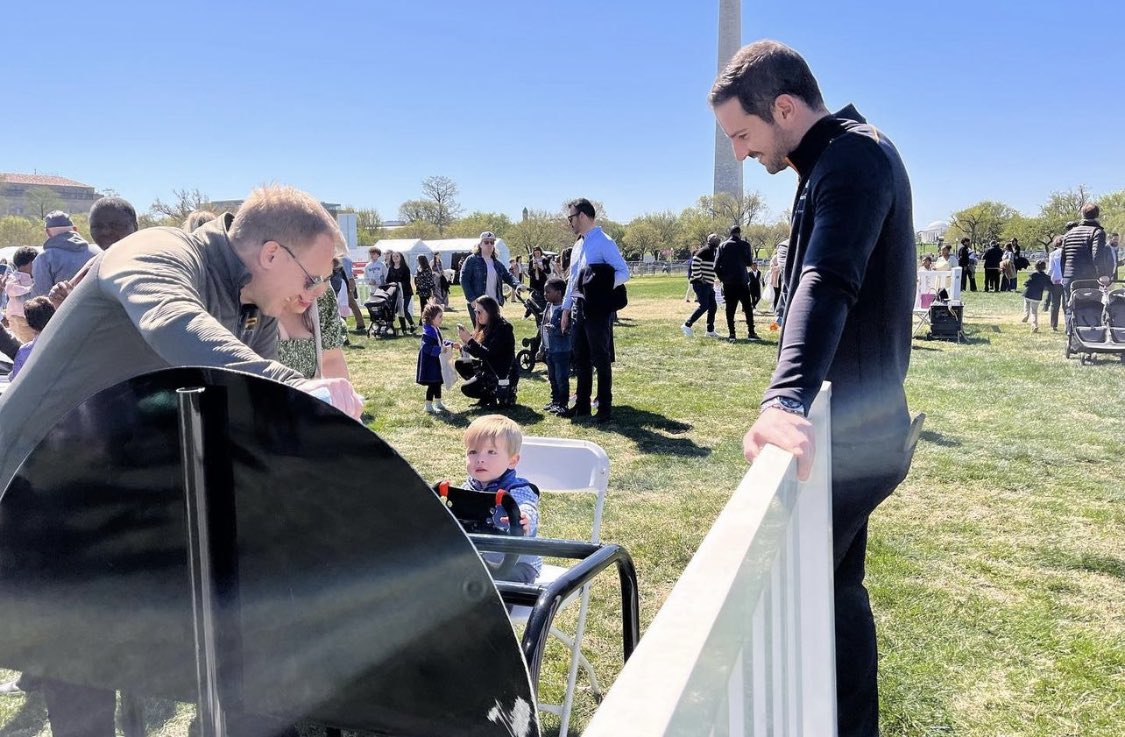 PitFitInc's tweet photo. Amazing experience with @IndyCar and @AlexanderRossi showing thousands of youngsters how to train for racing at the @WhiteHouse . Great to showcase @Senaptec strobe goggles and ball drills to the kids! #pitfit #pitfitprepared #easter https://t.co/kfaZOJcSd5