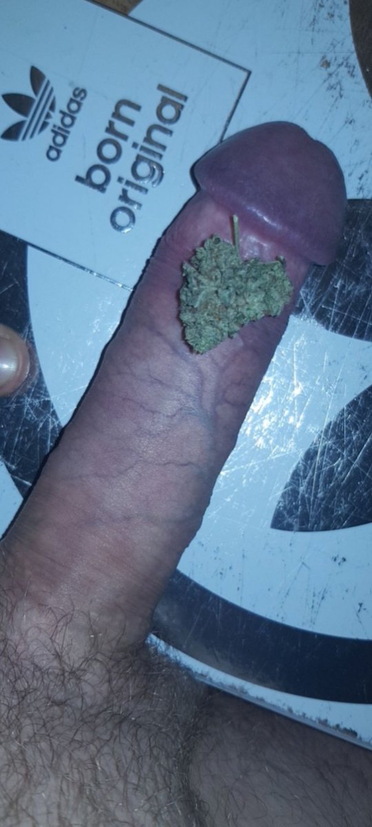 Stroke, smoke or both? Retweet and let me know what youd prefer 😉😈