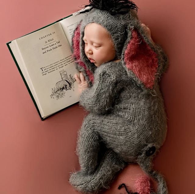 WoolandiaC's tweet photo. Amazing Eeyore baby from Stevie. Outfit from WoolandiaCom #newbornEeyorecostume #donkeycostume #Eeyoreoutfit #Eeyoresuit #Eeyorecostume #Eeyorebonnet #Eeyorehat #infantEeyore #babyEeyore #newmommygift #newbornphotography #newbornphotographyprop #halloweencostume https://t.co/CqZVXInMK4