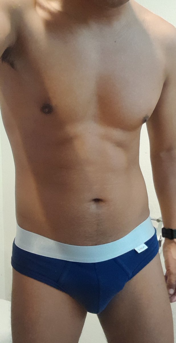 Andresexyandre's tweet photo. De pronto, flash... #bikiniazul https://t.co/q75W5KjxIB
