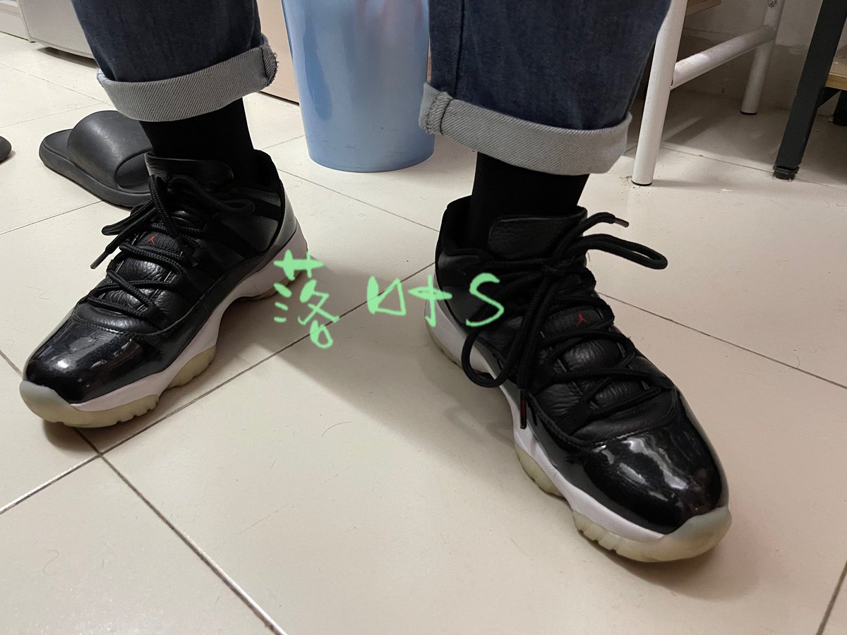 KunMaster_S's tweet photo. 粗腿+黑丝+球鞋🙃
#S #黑丝袜 #球鞋 https://t.co/0kwjCnYAUp