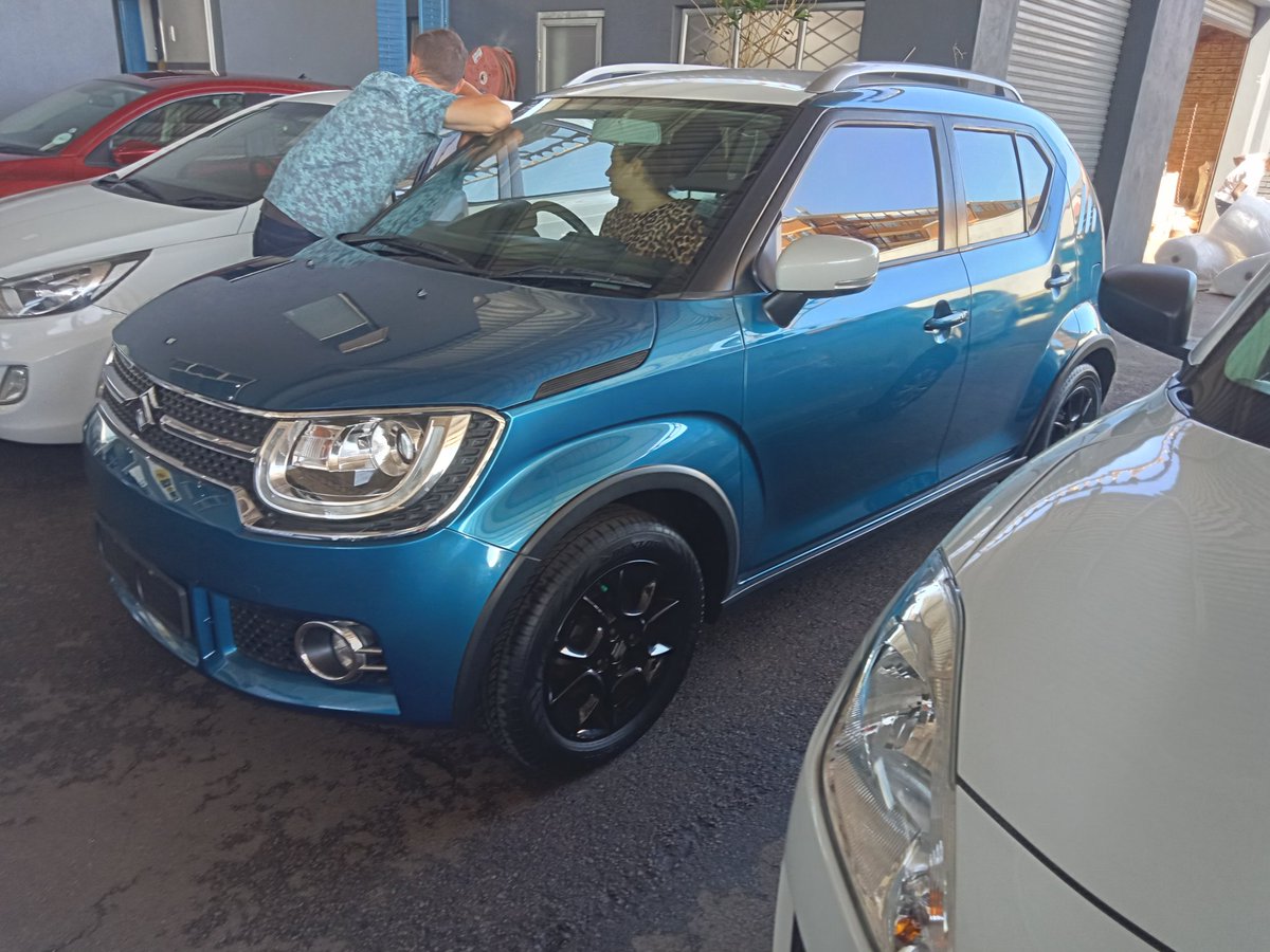 DENIAMOTORS's tweet photo. @MokupiPogisho We sell brand of vehicles 
New,used and Demo
We do finance and cash 0647417510 https://t.co/2QssLg4Ffh