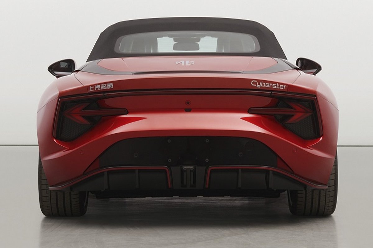 autocar's tweet image. BREAKING: Images of the production version of the MG Cyberster have been filed with China's Ministry of Industry and Information Technology. What do you think? ⚡️

Full story with more details to follow on autocar.co.uk shortly.
